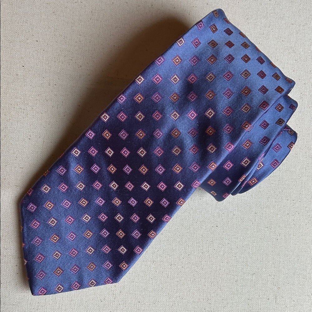Ike Behar Luxury Periwinkle Silk Tie with Pink and Orange Geometric Pattern